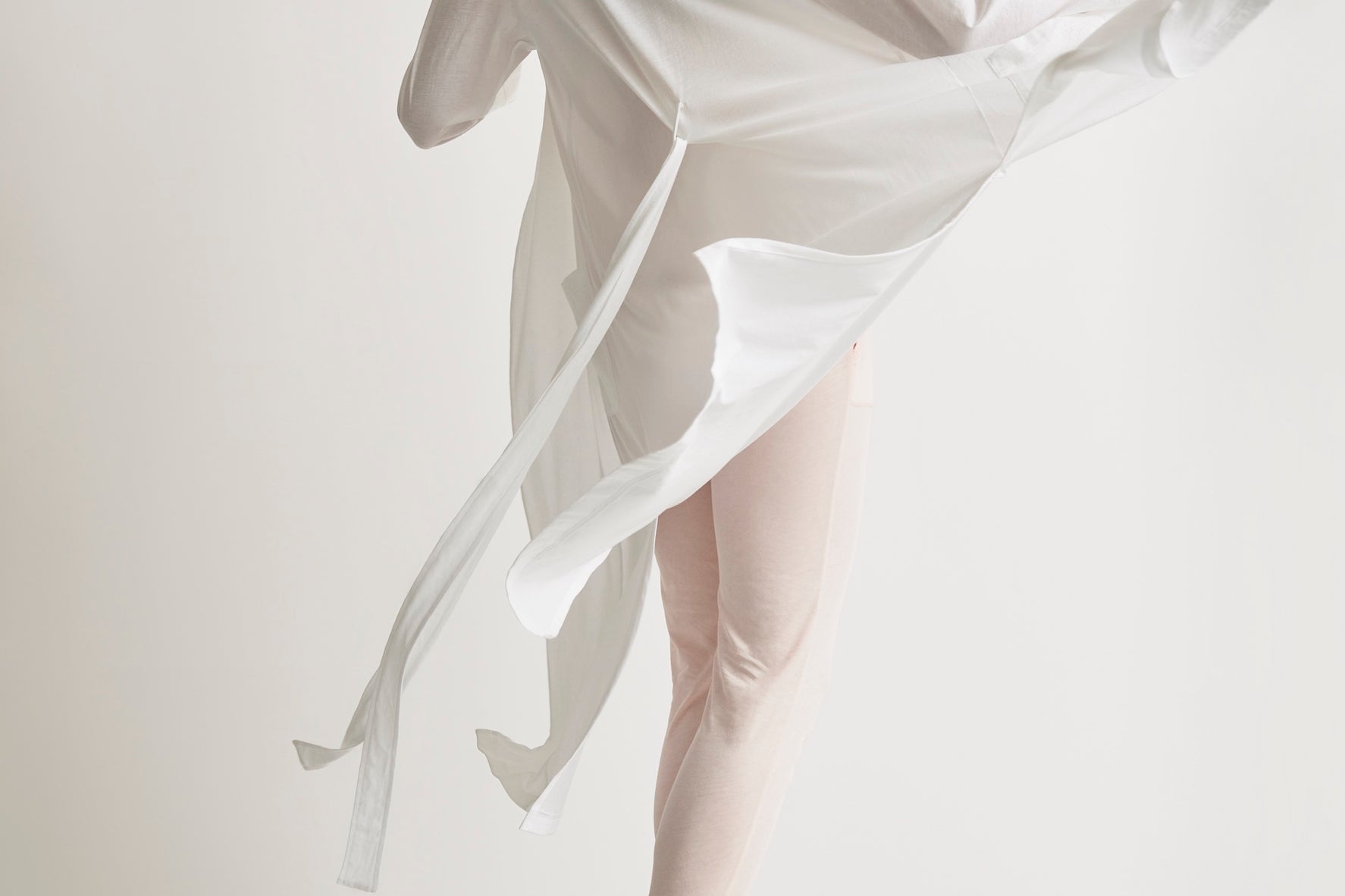 Carina Robe|White